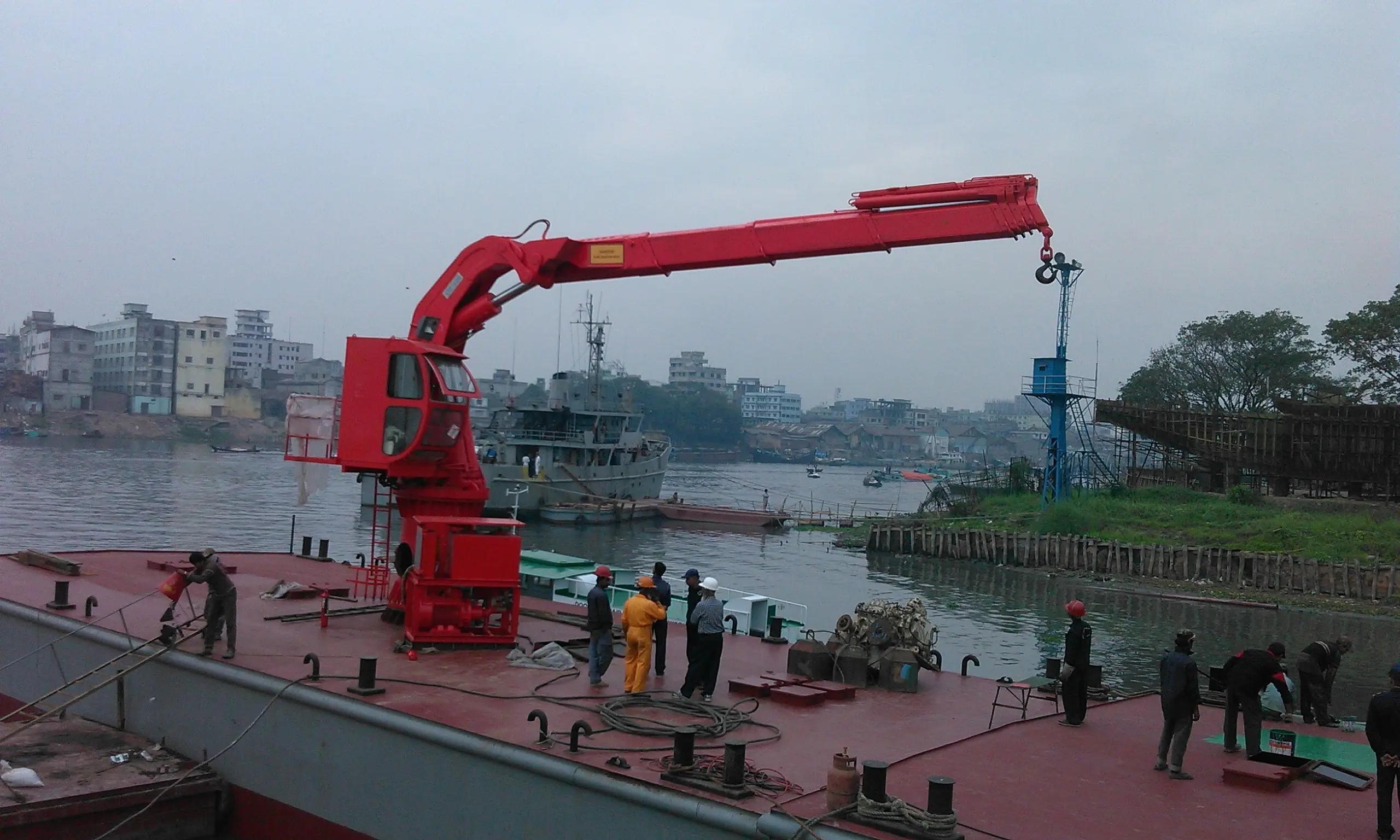 5t20m knuckle -telescopic Booom Crane  (4)