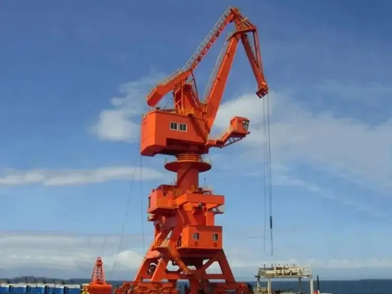 Mobile-Harbour-Crane-Portal-Slewing-Level-Luffing-Crane